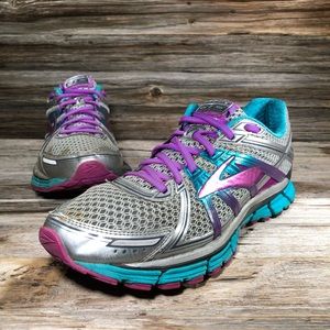 brooks beast 17 pink